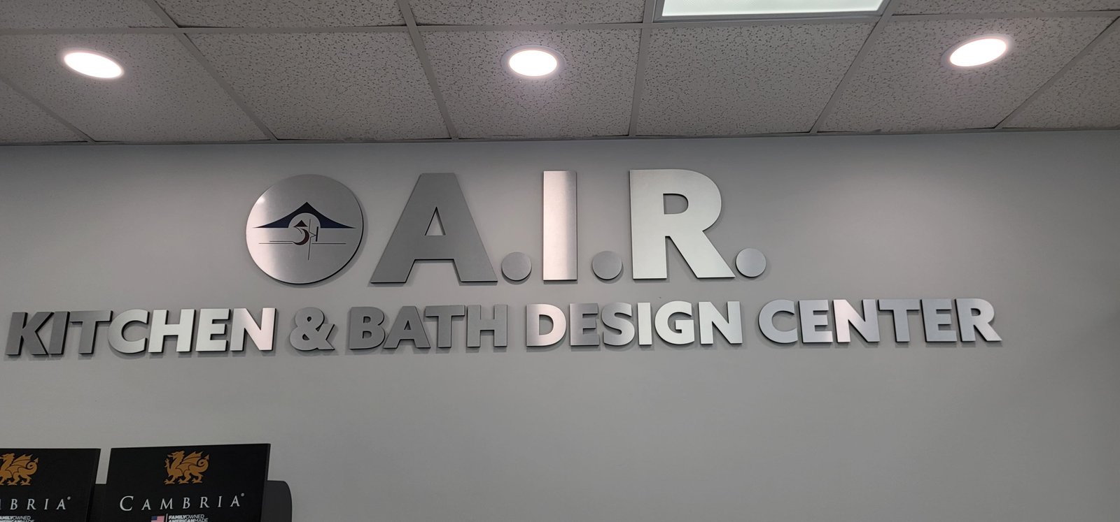 Showroom logo